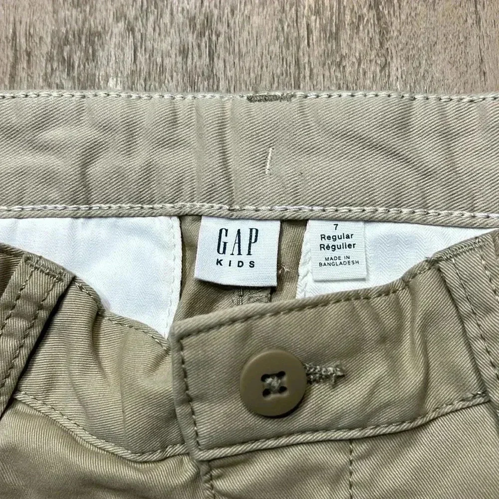 Gap flat front khaki pants size 7, NWT